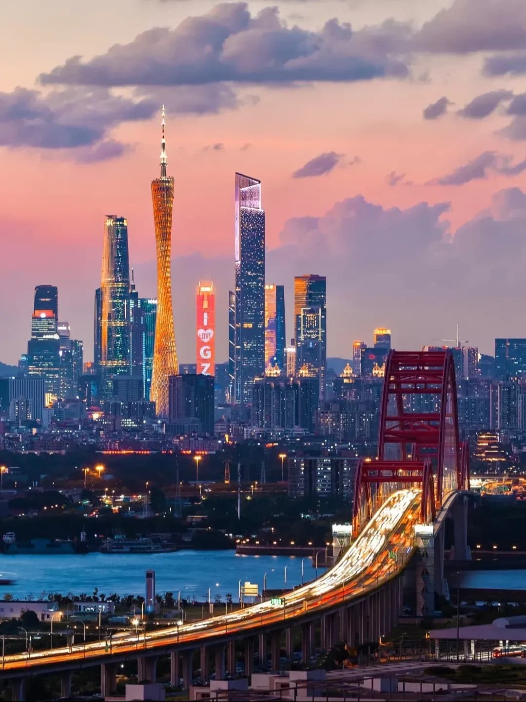 Китайська провінція Гуандун представила ініціативу Wear Guangdong для просування місцевих брендів одягу та взуття за кордоном.
