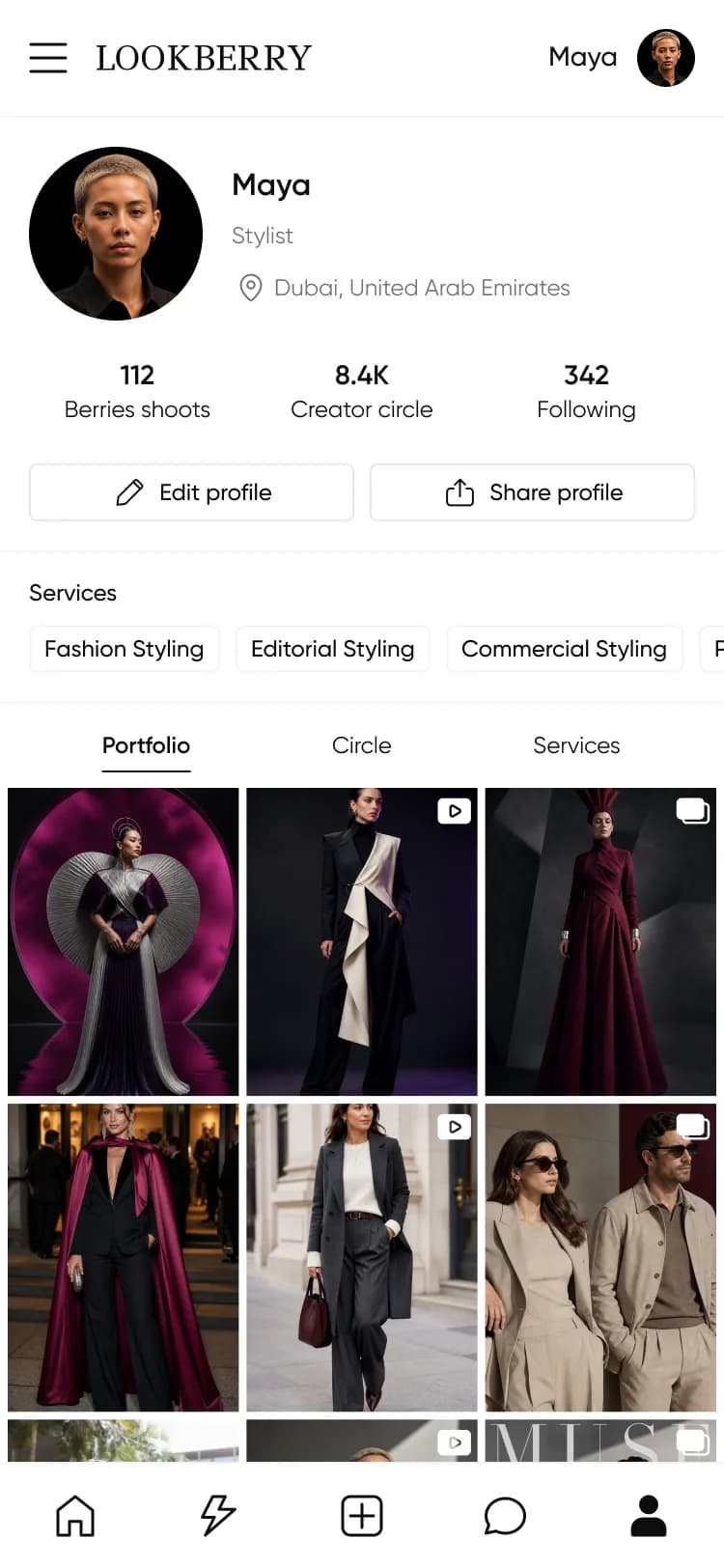Portfolio dello stylist nel tema chiaro dell'app