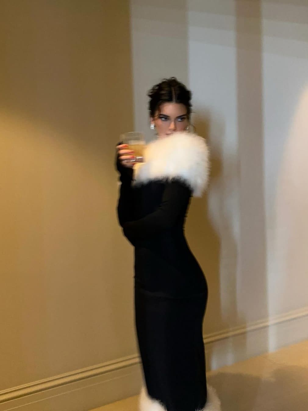 Kendall Jenner Channels Perfect Snow Bunny Vibes in a Fluffy White Faux-Fur Coat