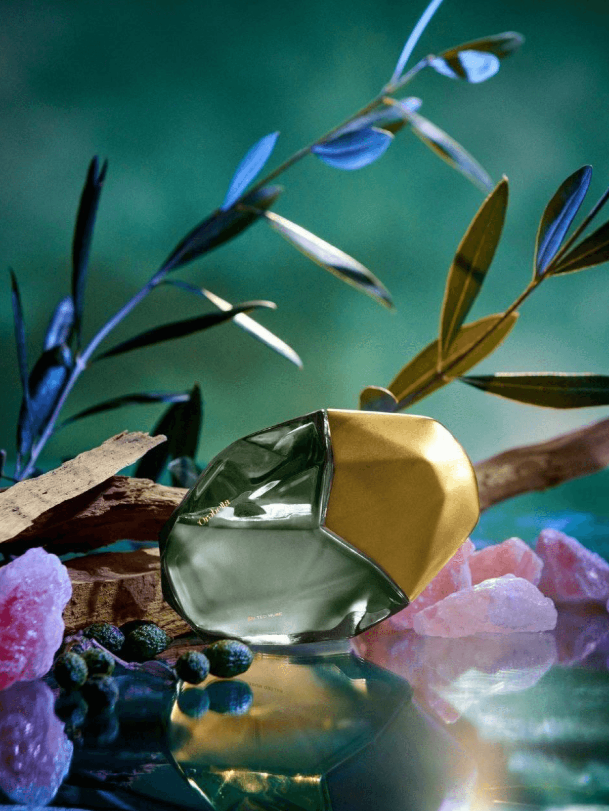 Supermodel Bella Hadid presented the world with the first campaign of her brand Orebella, the slogan of which is: “Unlock your alchemy”
“After I was diagnosed with Lyme disease and started having health problems, my mom and I fell in love with essential oils. My whole family approaches fragrances differently. I think essential oils not only enhance your natural scent, but can also add a calming and unique feel to your day,” Bella told WWD.
The collection includes three body scents - woody Salt
