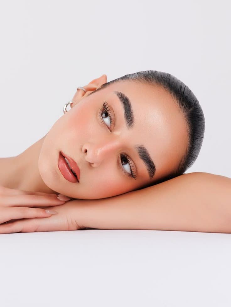 Explore how AI avatars and image generators are revolutionizing virtual fashion, enabling personalized design, digital wardrobes, and immersive new experiences.