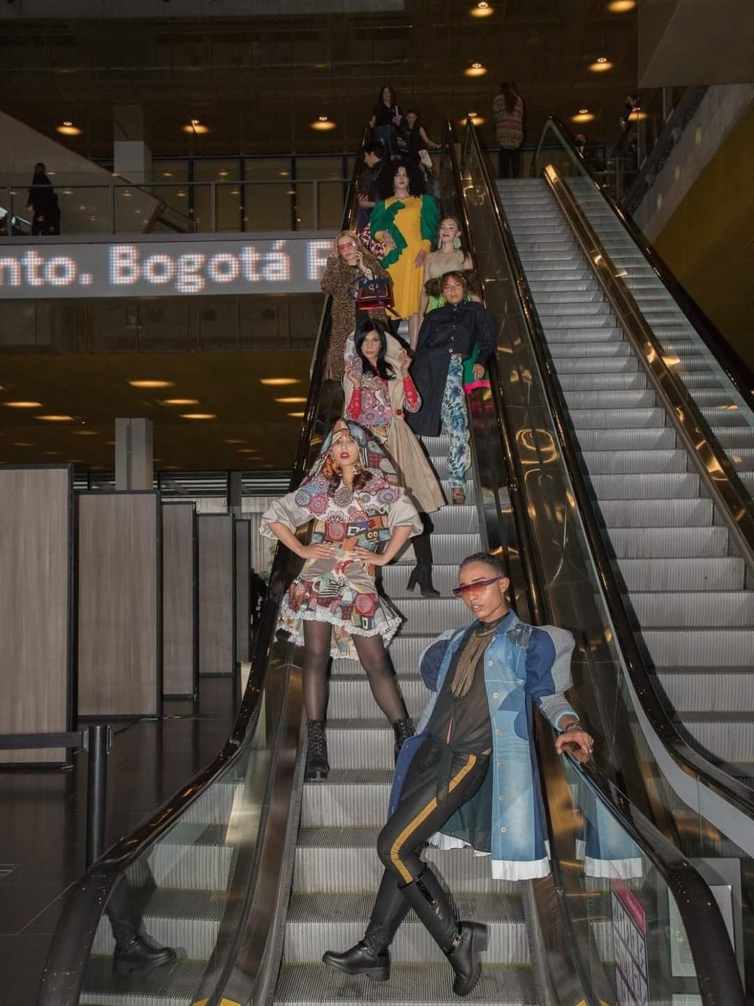 Thirteen Bogotá fashion brands made a global impact at MOMAD Madrid and NYFW, showcasing Colombian creativity, sustainability, and innovation.
