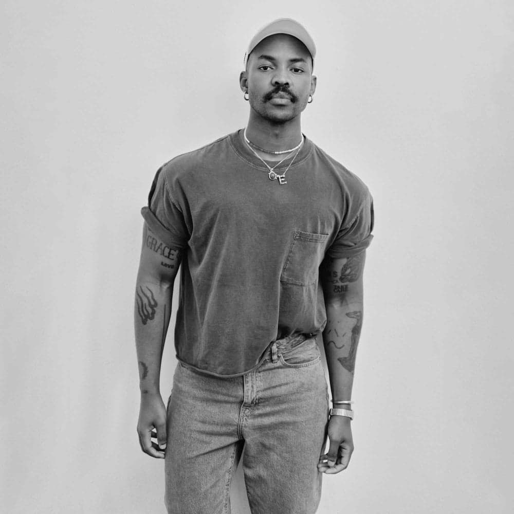 Cape Town's Lukhanyo Mdingi was crowned the winner of the 2023 Amiri Prize, a renowned fashion award. Selected from nine contenders by founder Mike Amiri and a panel of esteemed judges, Lukhanyo will benefit from a year of mentorship with Amiri and a $100,000 USD grant. Established in 2015, Mdingi's fashion brand has gained global recognition by collaborating with local artisans, showcasing both creativity and cultural heritage. Commenting on the honor, Mdingi expressed gratitude for the growth