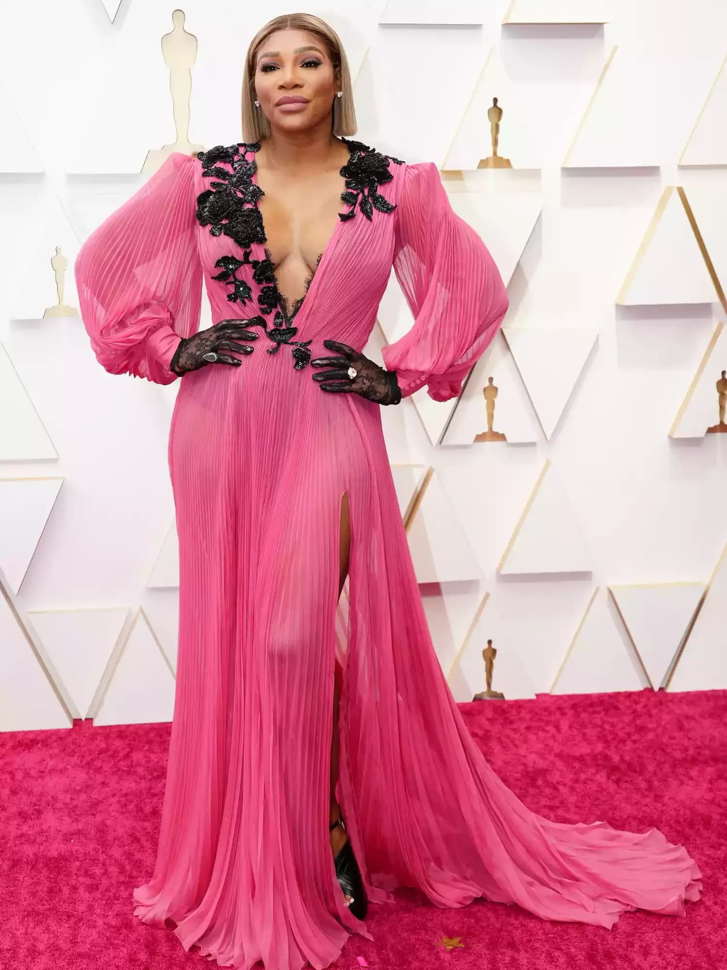 Serena Williams' Most Iconic Outfits From the Carpet to the Court