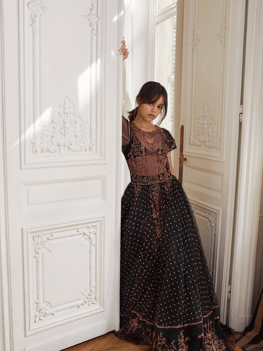 Talented actress Jenna Ortega in Dior posed for the cover of Harper's Bazaar UK magazine
Also this week, the annual Harper's Bazaar Woman of the Year 2023 awards took place in London, where Ortega won in the Breakthrough of the Year category.