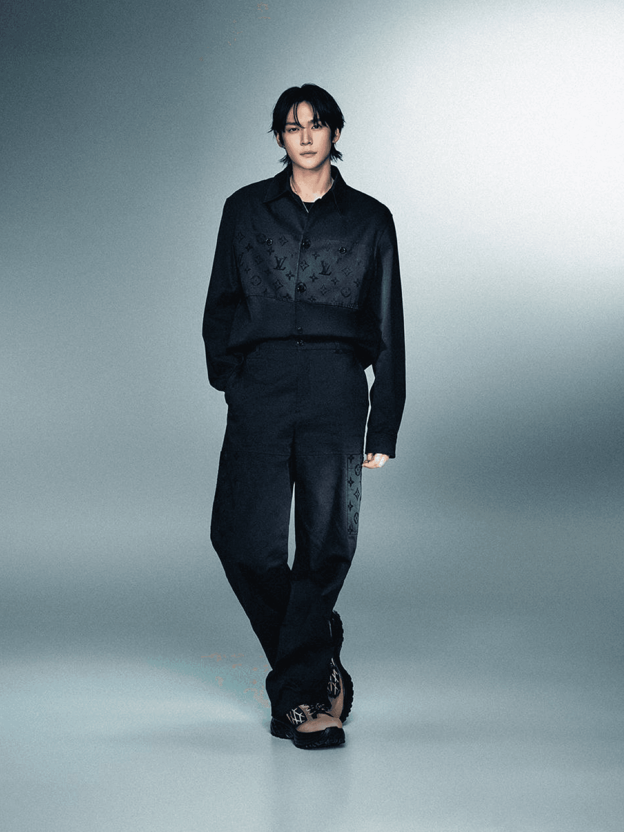 The group RIIZE debuted in September 2023, but in this short period it has already gained popularity. In addition, the singers formed their own musical direction - “emotional pop”. Louis Vuitton has not disclosed details of the collaboration, but it is likely that the group will represent the French house at key events and display its images during public appearances.